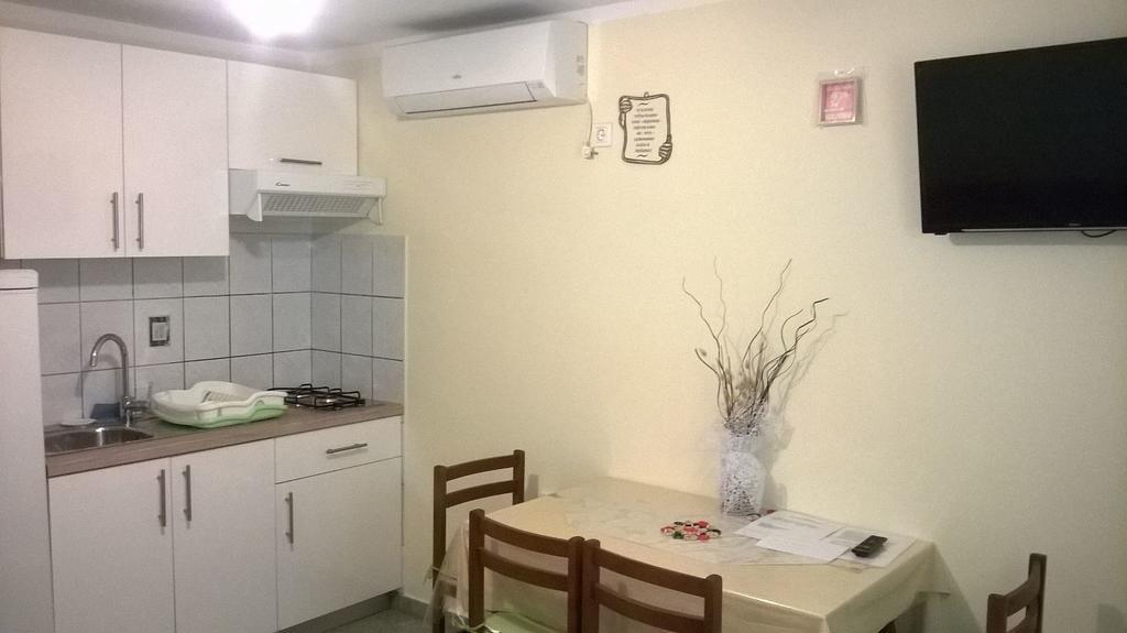 Apartment Rose Pula Extérieur photo